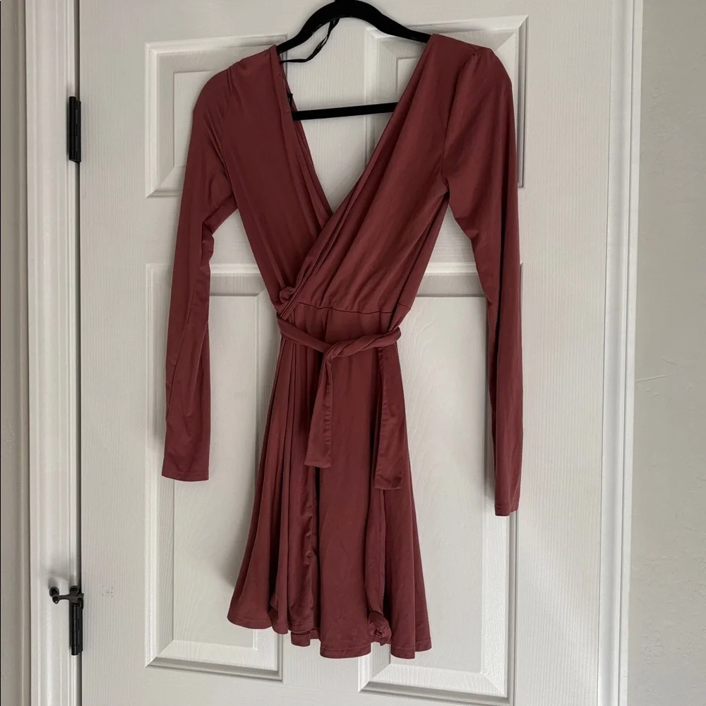 Forever 21 Long Sleeve Wrap Dress in Deep Red - Picture 3 of 6